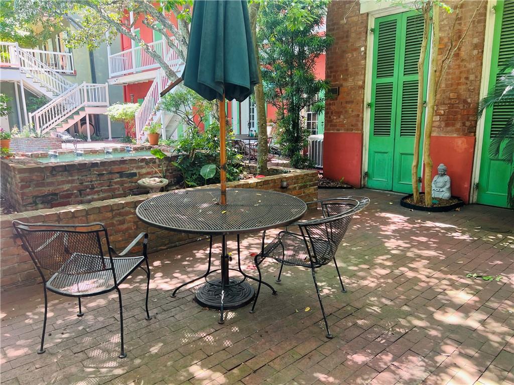 1022 ST PETER Street 102