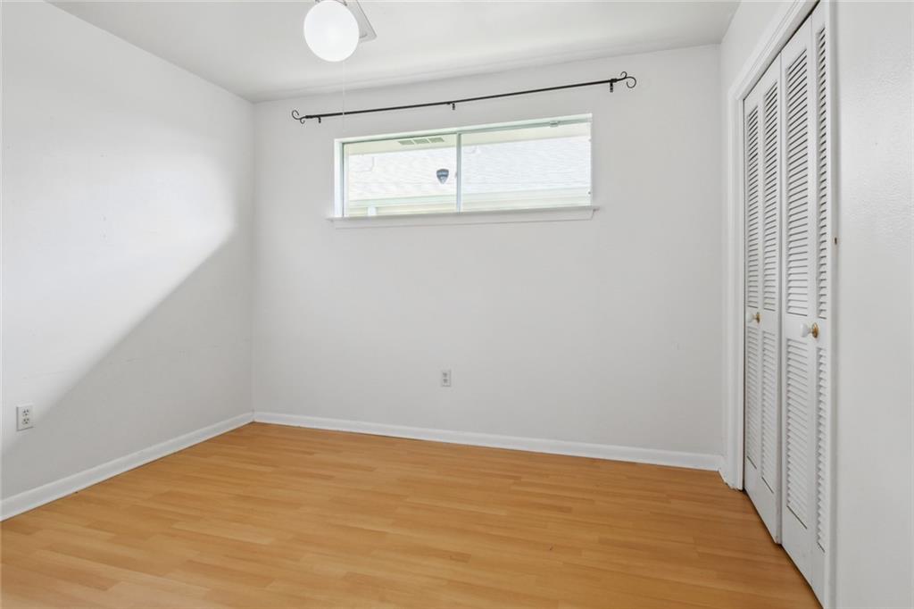 4925 BURKE Drive