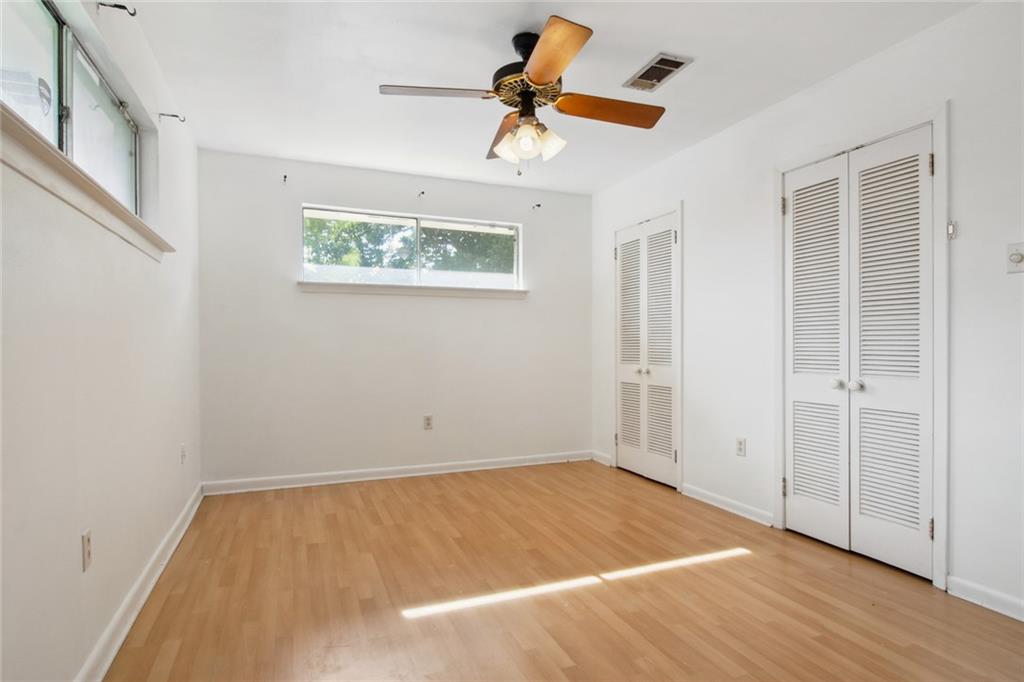 4925 BURKE Drive