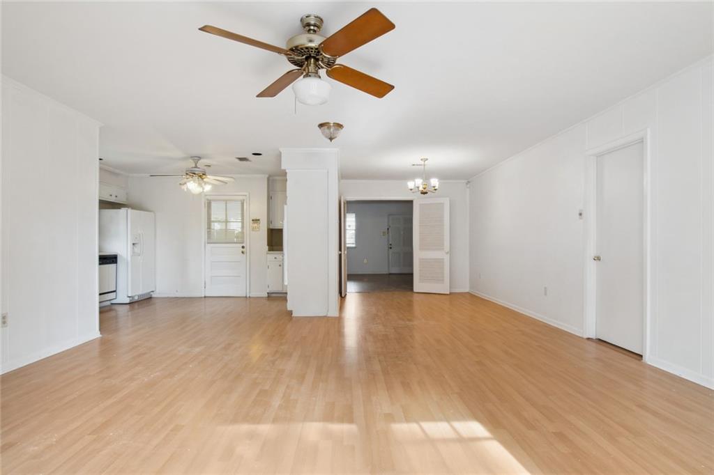 4925 BURKE Drive