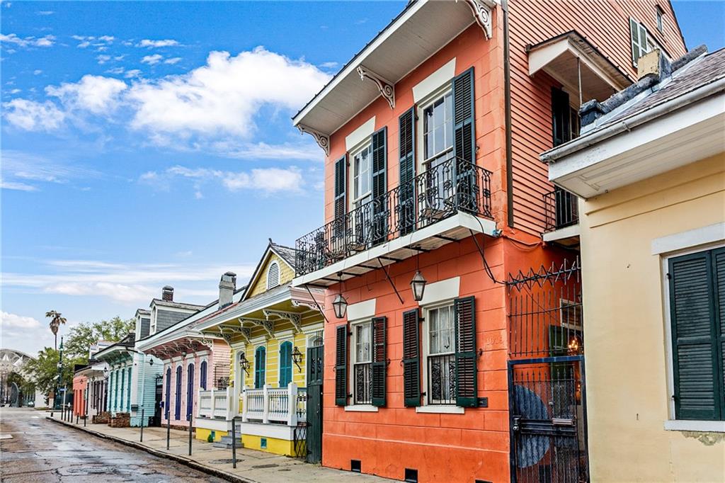 1019 ST ANN Street R/L