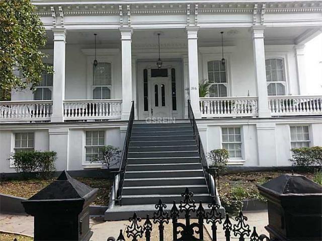3116 PRYTANIA Street 16