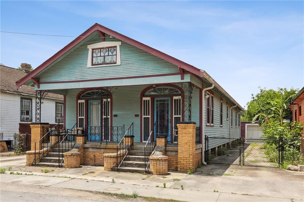 1216-18 CLOUET Street