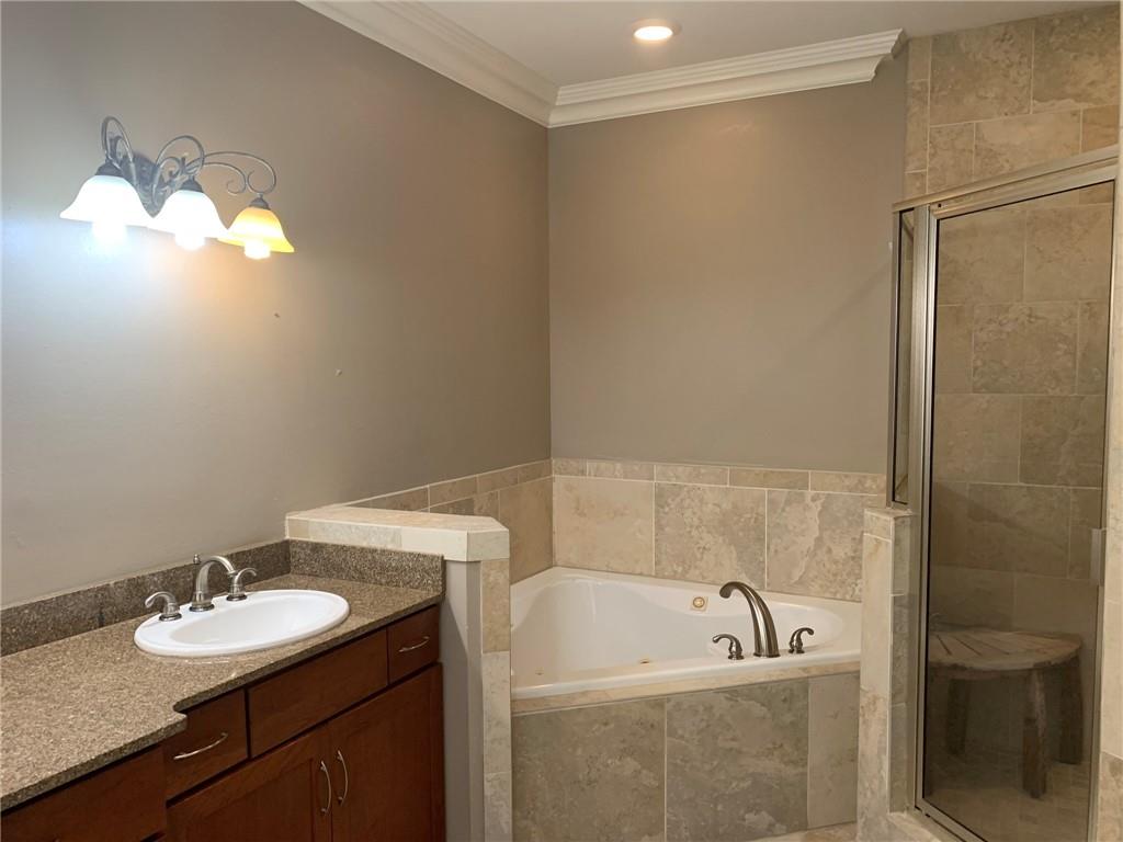 4216 TRANSCONTINENTAL Drive 4216