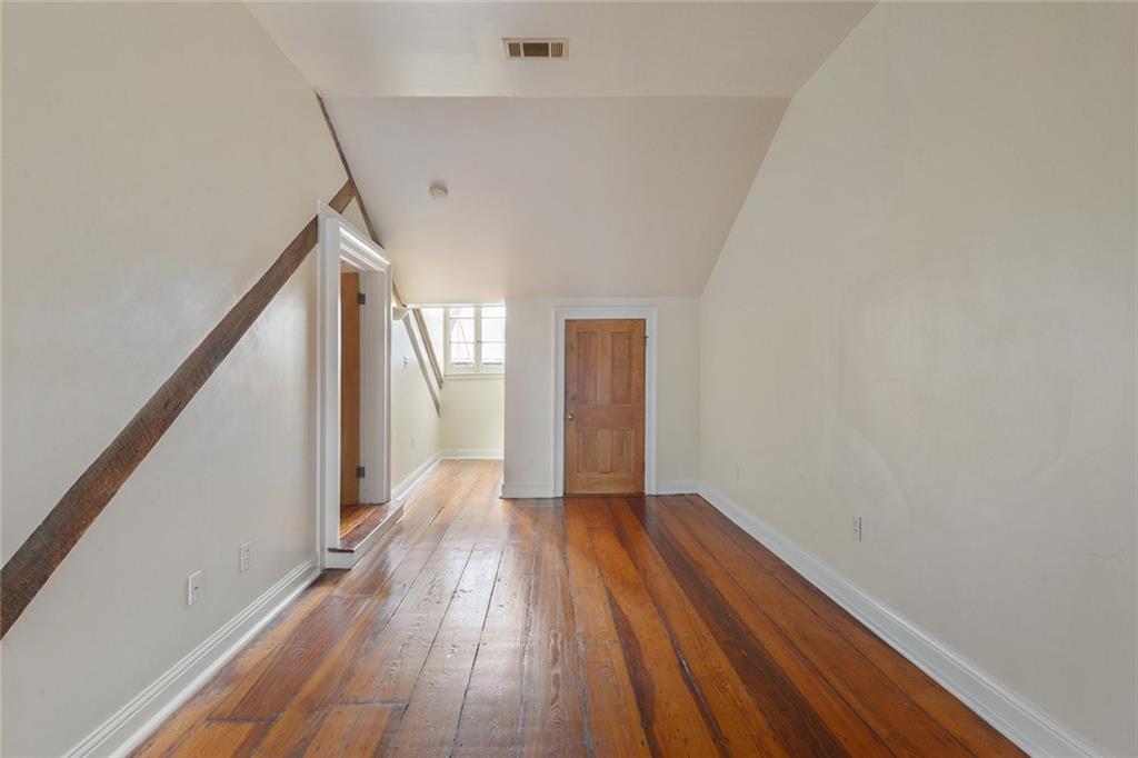 317 ROYAL Street 6