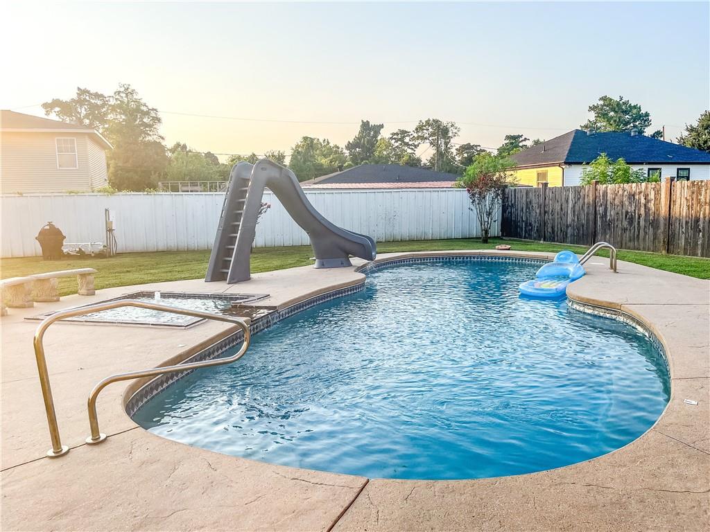 3300 STORY PARK Boulevard