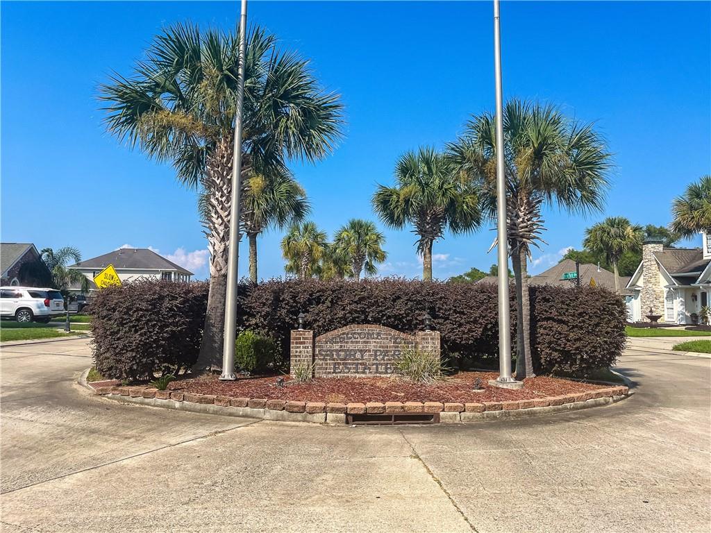 3300 STORY PARK Boulevard