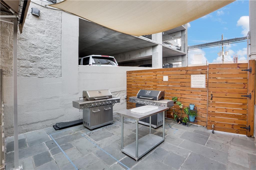 1205 ST. CHARLES Avenue 605