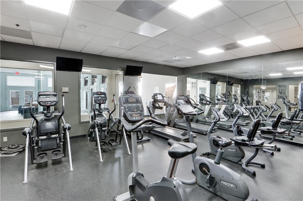 1205 ST. CHARLES Avenue 605