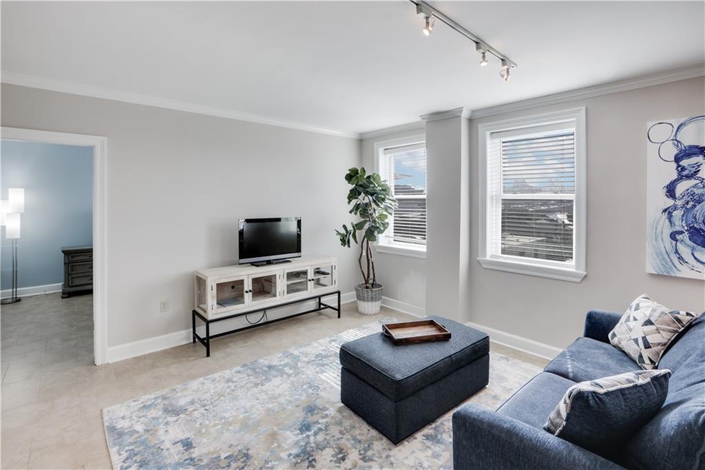 1205 ST. CHARLES Avenue 605