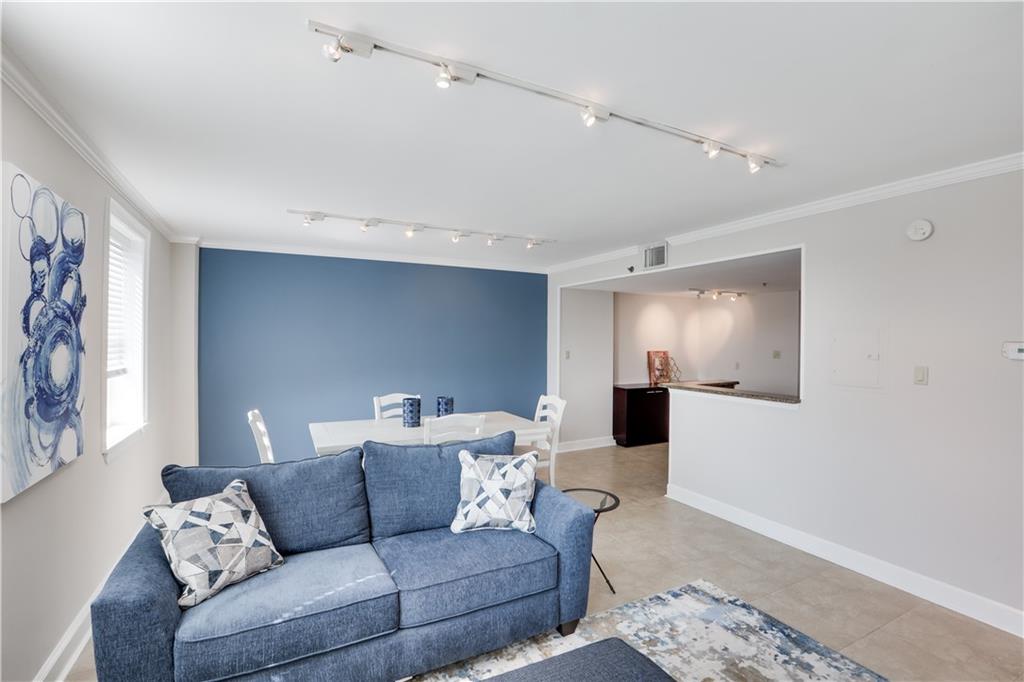 1205 ST. CHARLES Avenue 605