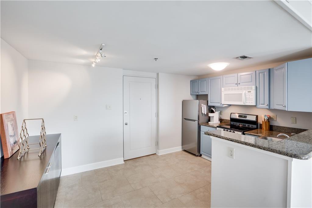 1205 ST. CHARLES Avenue 605