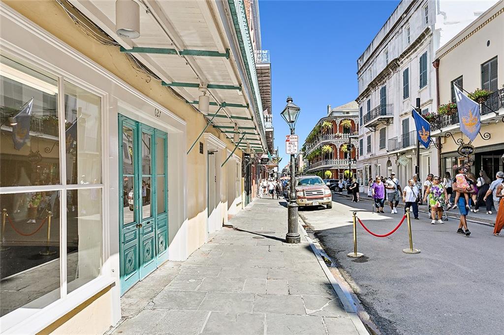 627 ROYAL Street