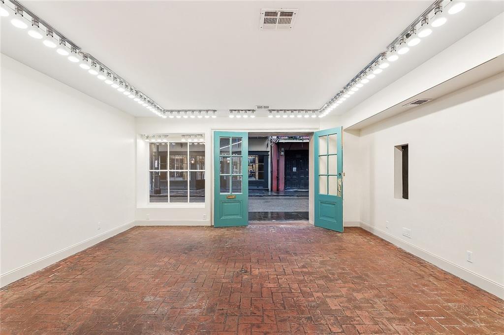 631 ROYAL Street