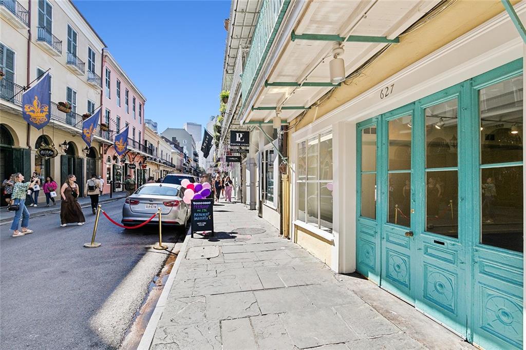 631 ROYAL Street