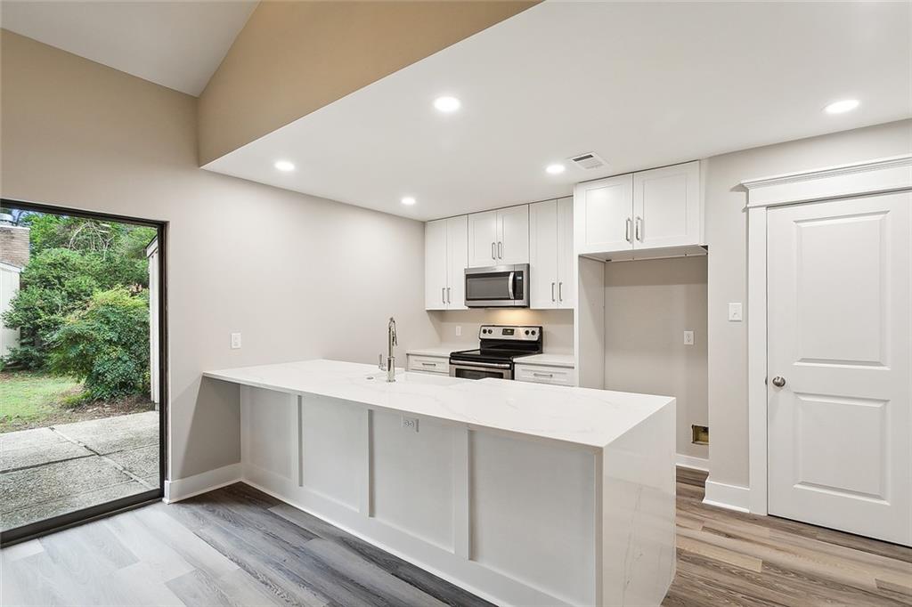 105 E BRIGHTON Court 283