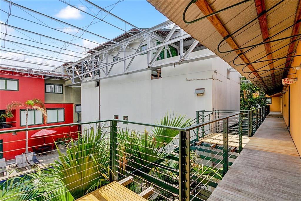 1201 CHARTRES Street 17