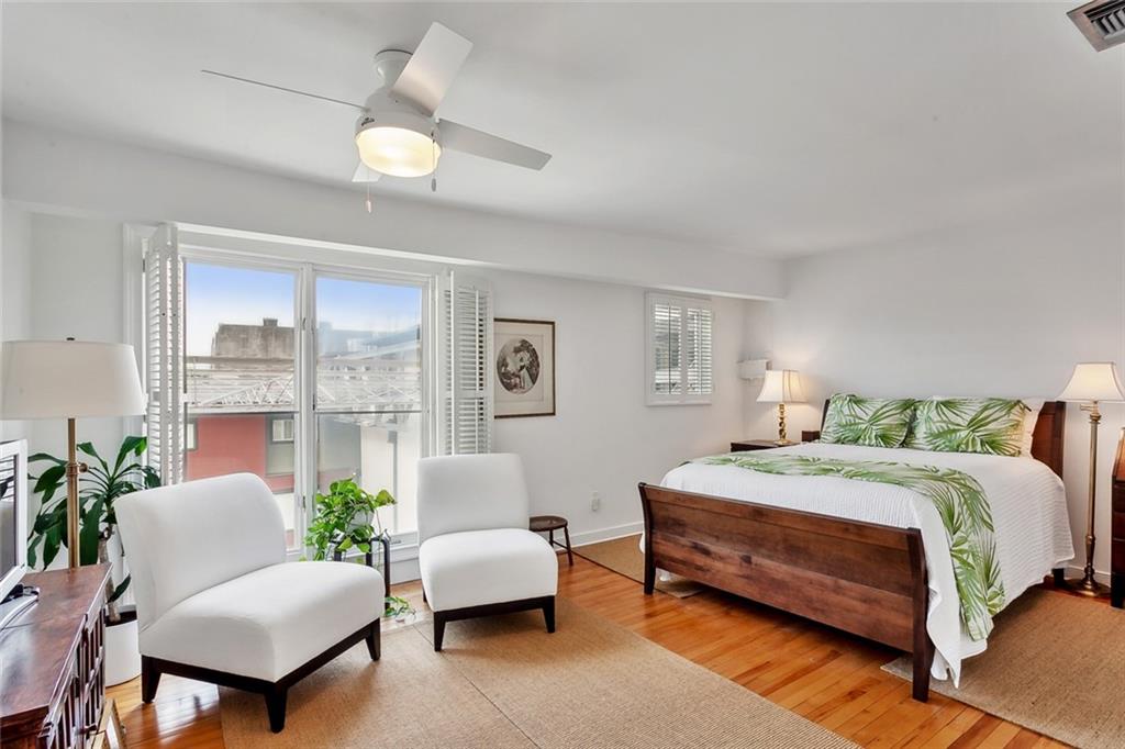 1201 CHARTRES Street 17