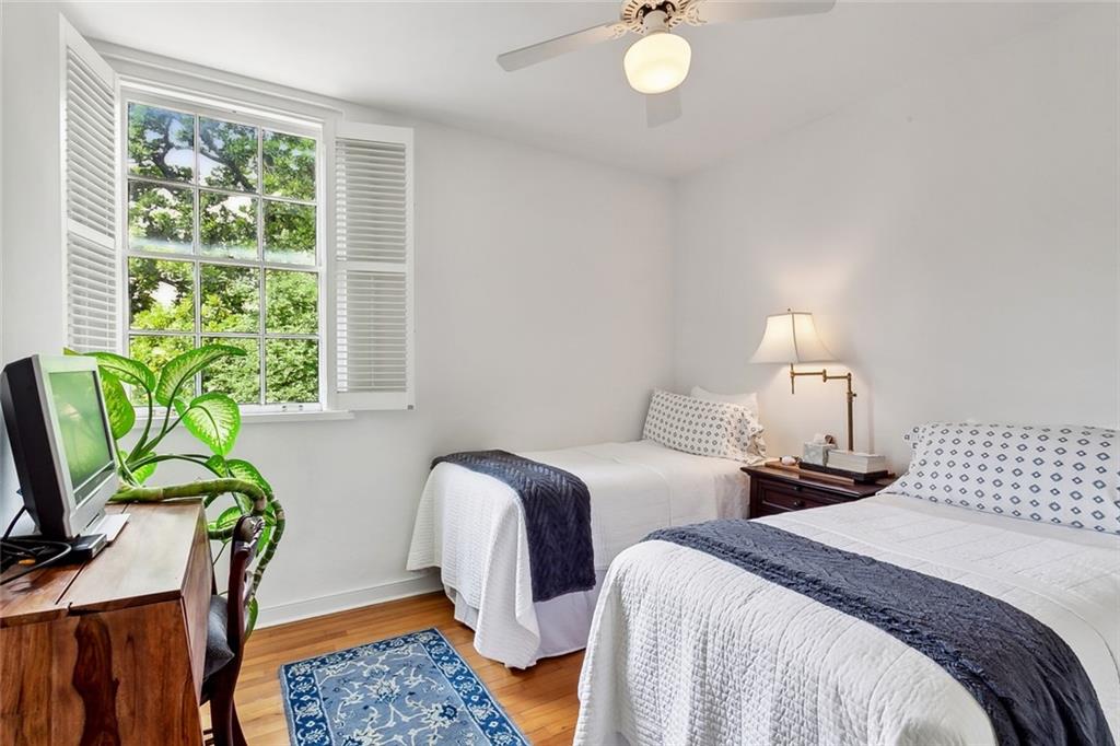 1201 CHARTRES Street 17