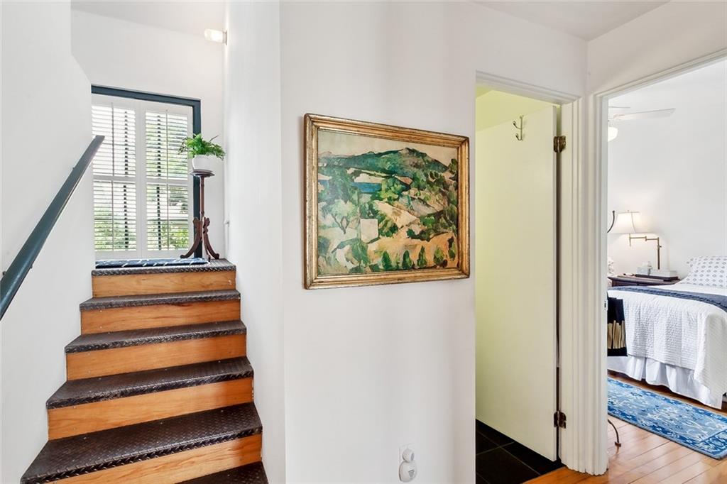 1201 CHARTRES Street 17