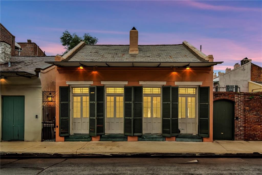 625 DUMAINE ST Street