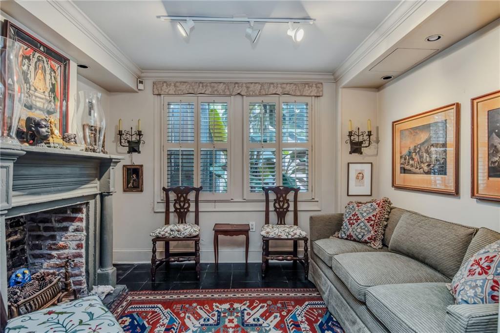 625 DUMAINE ST Street