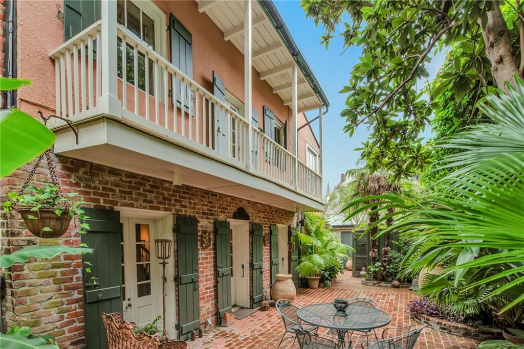 625 DUMAINE ST Street