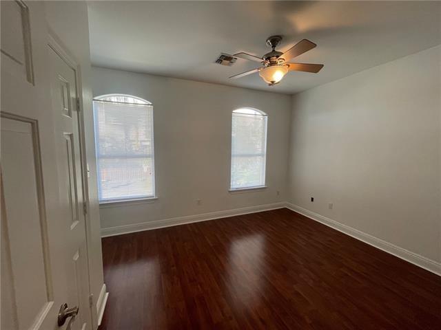 264 W ROBERT E. LEE Boulevard
