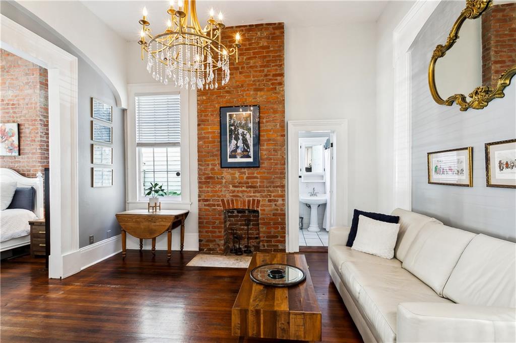 1328 ESPLANADE Avenue