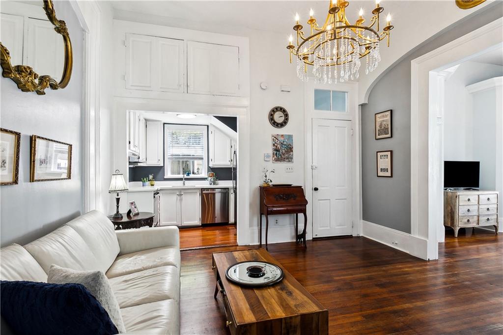 1328 ESPLANADE Avenue