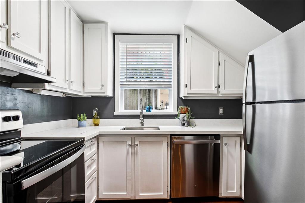 1328 ESPLANADE Avenue