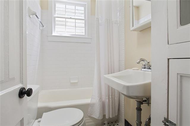 1032 BOURBON Street A