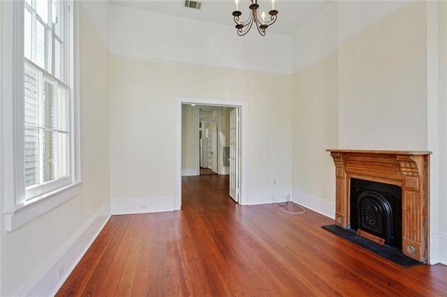1032 BOURBON Street A