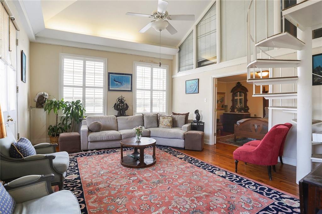 1214 DECATUR Street 11
