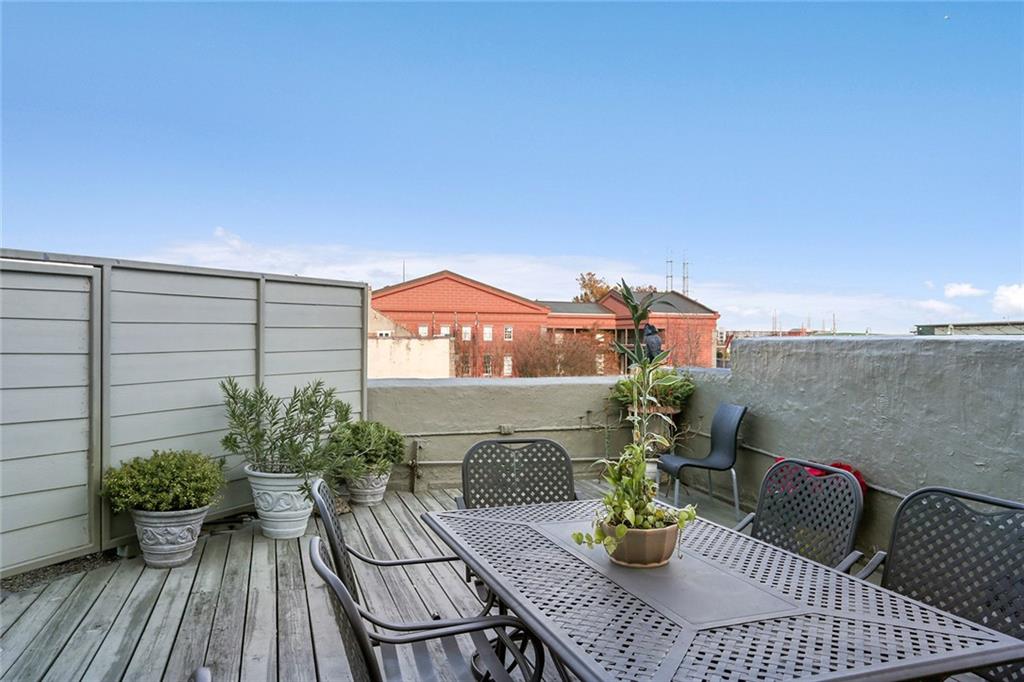 1214 DECATUR Street 11