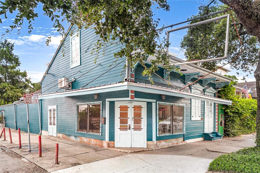 1741 ELYSIAN FIELDS Avenue