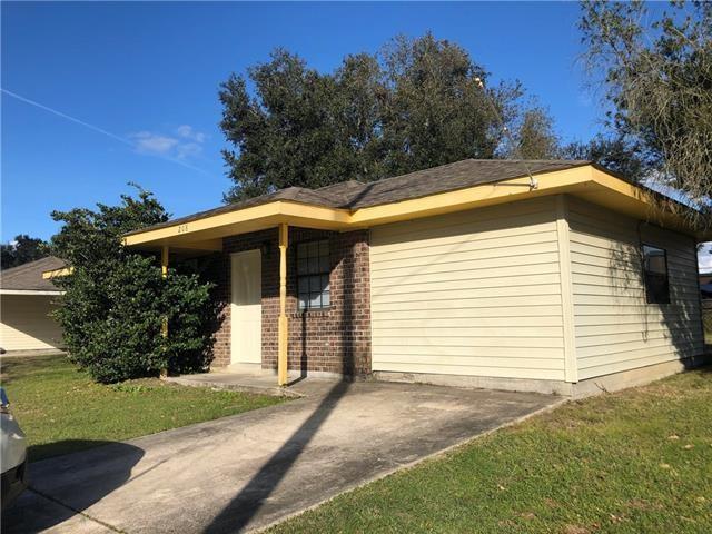 208 CLEARWOOD Drive
