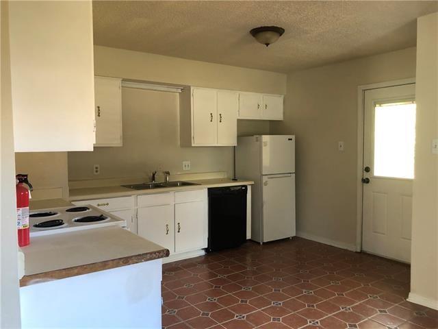208 CLEARWOOD Drive