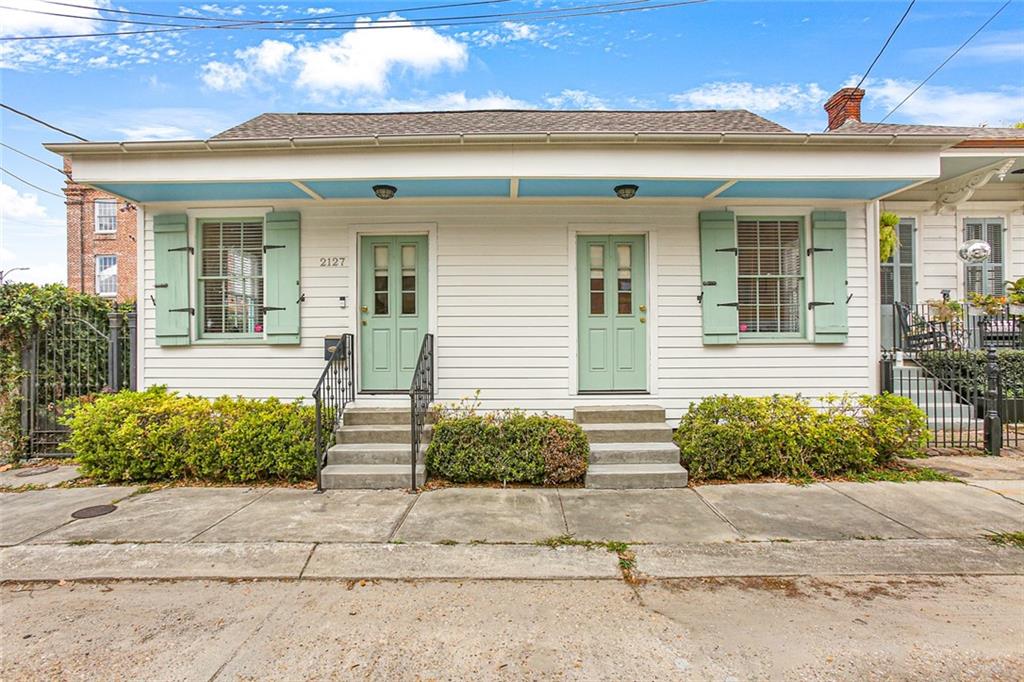 2127 CHIPPEWA Street