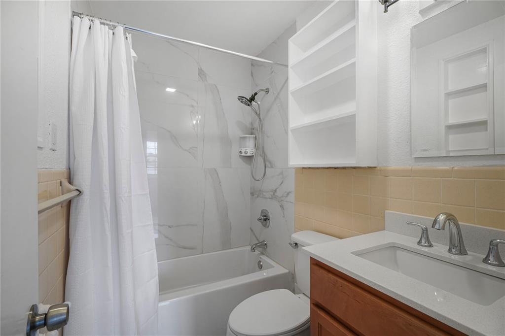 1332 ESPLANADE Avenue 8