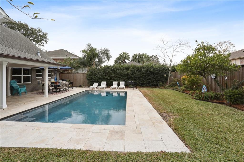 4704 TAFT Park