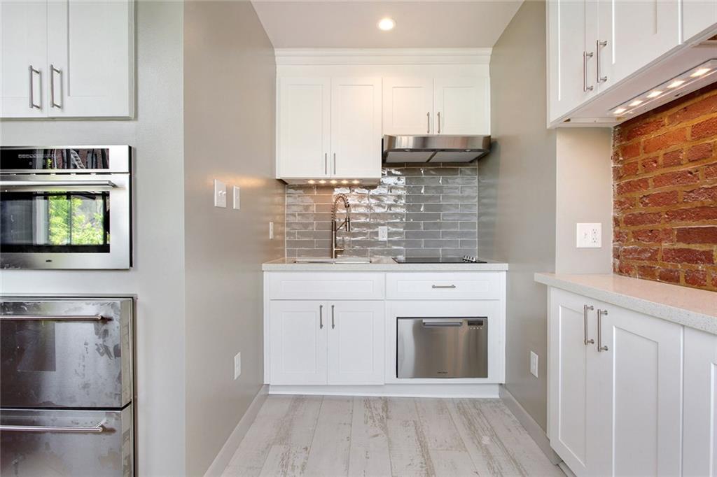 523 DUMAINE Street 2D