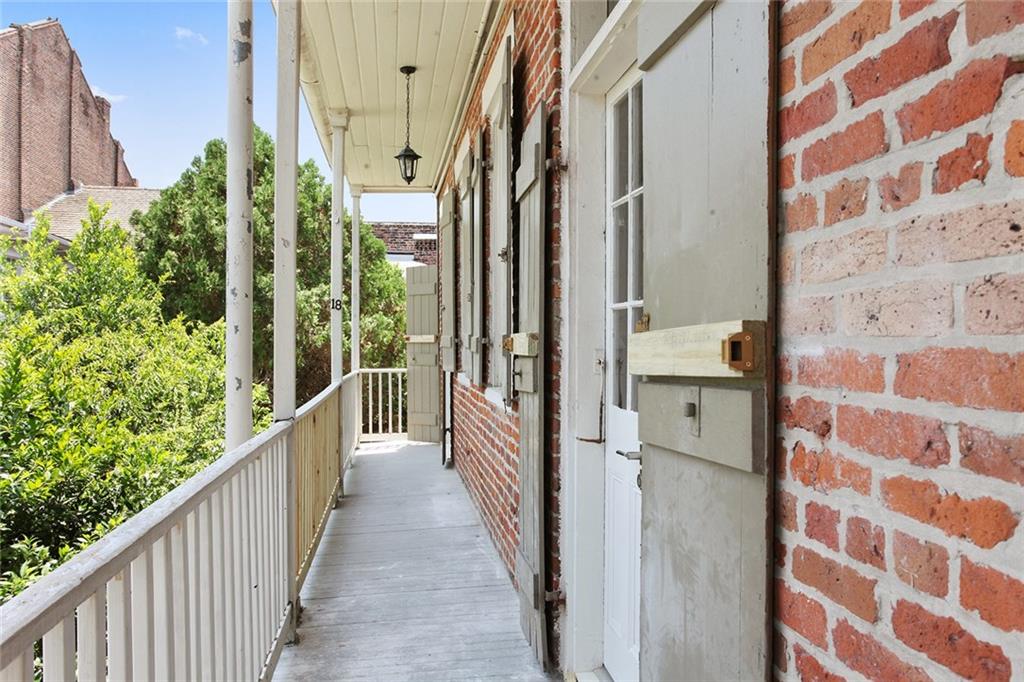 523 DUMAINE Street 2D