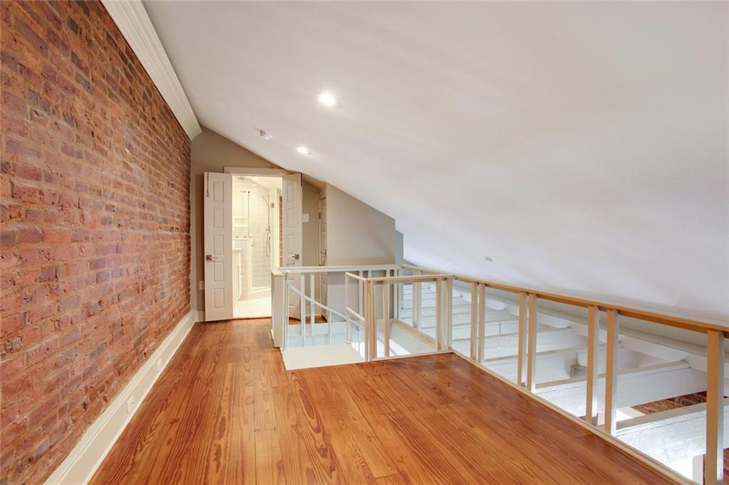 523 DUMAINE Street 2D