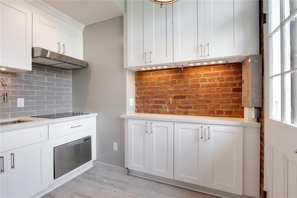 523 DUMAINE Street 2D