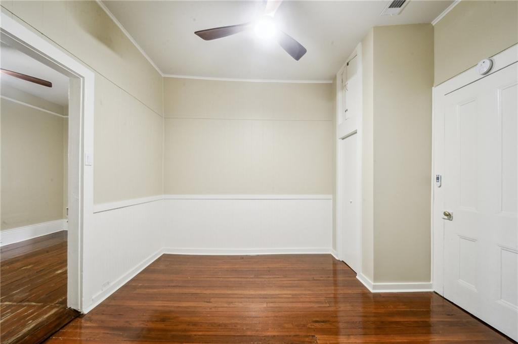 916 INDEPENDENCE Street