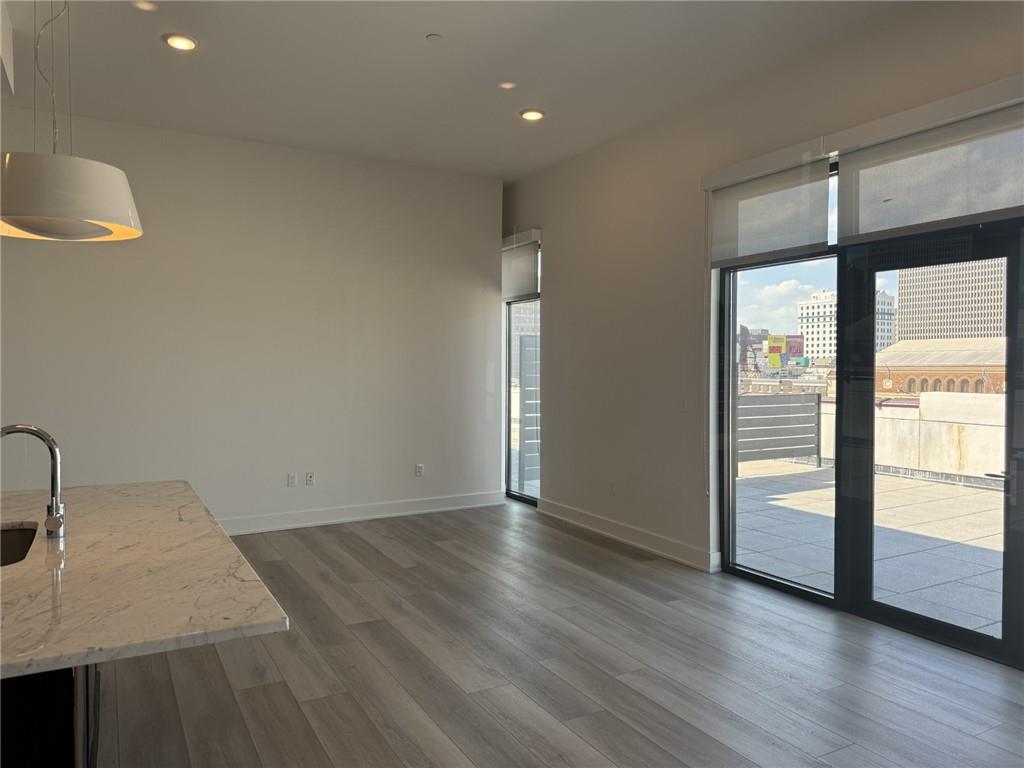 939 IBERVILLE Street 606