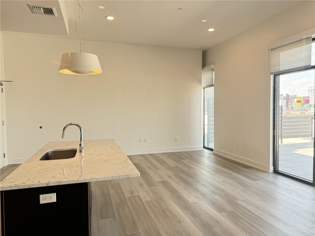 939 IBERVILLE Street 606