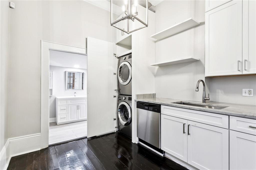 2416 CONSTANCE Street Left