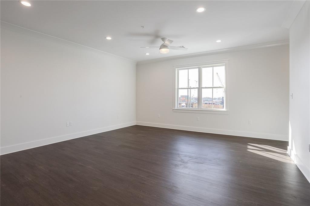 201 NASHVILLE Avenue 3C